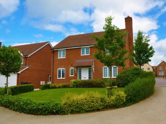 4 bedroom Detached f...